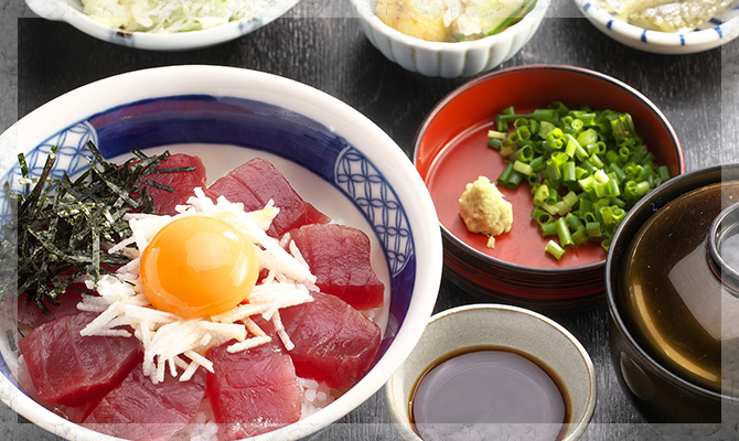 まぐろ丼